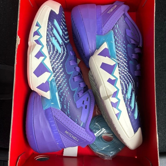 Adidas D.O.N Issue 4 J unisex NWT - Picture 8 of 11